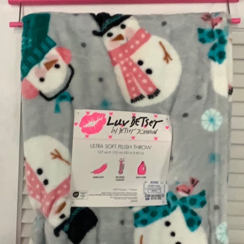 NWT Betsey Johnson Ultra Soft Plush Throw Snowman Blanket